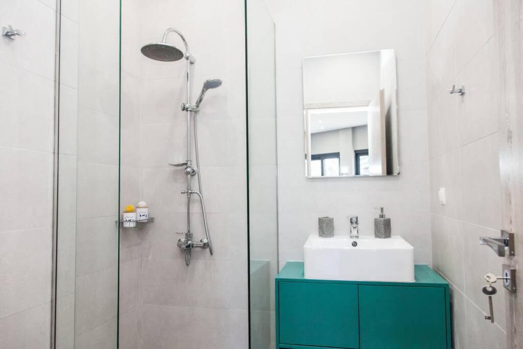 E Spacious Cornered Brand New Studio Apartment E Athens Exterior photo